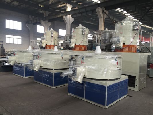 Spessore della parete/della base 5 mm/6 mm Macchina di miscelazione in plastica in PVC ad alta velocità/miscelatore 500/1000 Peso del miscelatore KG 4200 KG