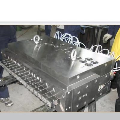 800mm WPC porta Making Machine Stampo di estrusione per le esigenze del cliente