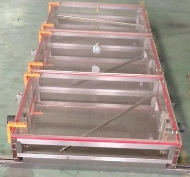 800 mm di PVC WPC per modulo di estrussione del pannello di porta e 700 mm di PVC WPC per modello di forma.800.900 larghezza