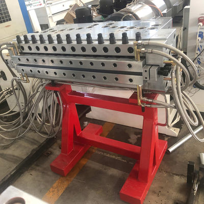 Estruder a vite conico 80/156 personalizzato per l'estrusione di profili in PVC/PE/PP