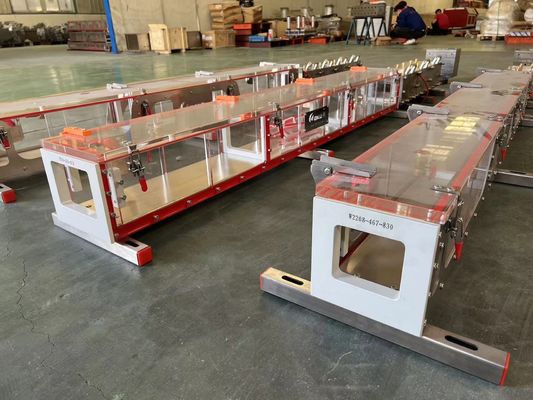 Stampo per estrussione per due cavità di matrice di schiumazione in plastica e strumento di modellazione del profilo per estrussione