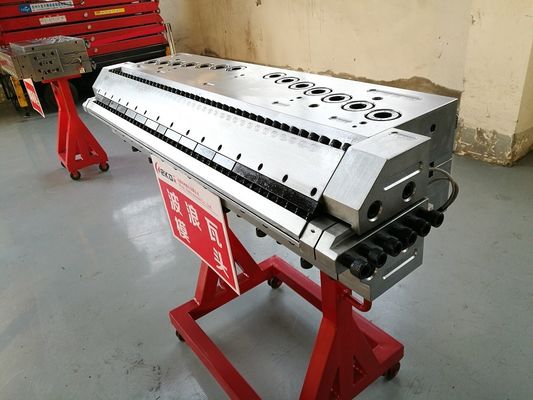 Formaggio a testa a stampo di foglio di estrusione HDPE PP di 850 mm resistente per esigenze personalizzabili