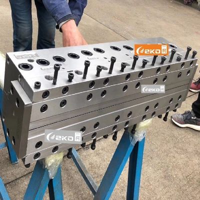 Stampo di estrussione per mobili e cartelloni pubblicitari a cavità singola 1320 mm P20