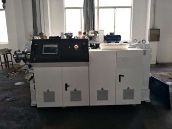 38CrMoALA Materiale a vite WPC PVC Linea di produzione di macchine per l'estrusione dei profili dei pannelli murali