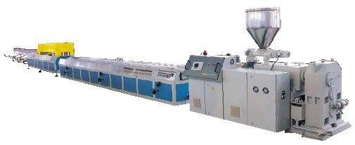 38CrMoALA Materiale a vite WPC PVC Linea di produzione di macchine per l'estrusione dei profili dei pannelli murali