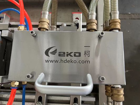 Matrice / calibratore / testa di stampaggio per estrussione di plastica in PVC argento con 1 cavità di stampo