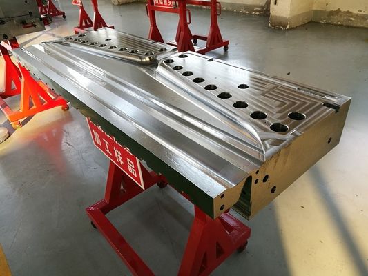 1000 mm Larghezza P20 Stampo a canale singolo per la produzione di cartoni per mobili personalizzabili