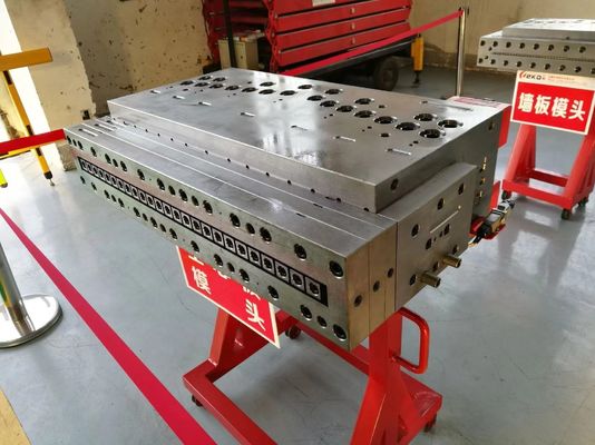 Stampo di cartone WPC per prodotti per la casa Larghezza dello stampo 1000 mm e superfici ecologiche
