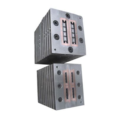 2Cr13 Materiale PE Legno Plastica Stampo per le esigenze del cliente