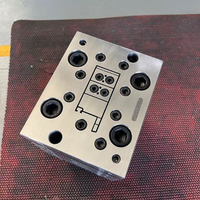 Stampo di estrusione per la finitura argentina per il profilo di accoppiamento delle finestre in UPVC e per la modalità di modellazione della pellicola in PVC
