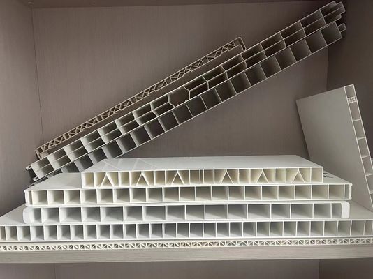 92/188mm Diametro di vite UPVC/WPC Macchina di estrussione per pannelli di porte per opere di costruzione