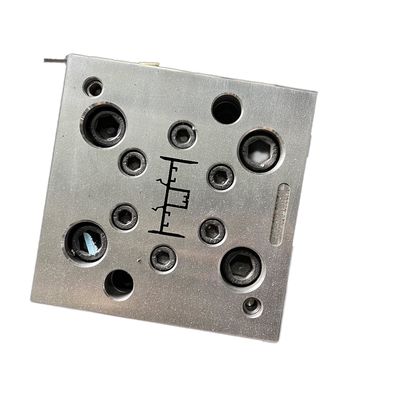 Stampo di estrusione per la linea di produzione di profili ausiliari in PVC a 1 cavità e coperture di porte in WPC