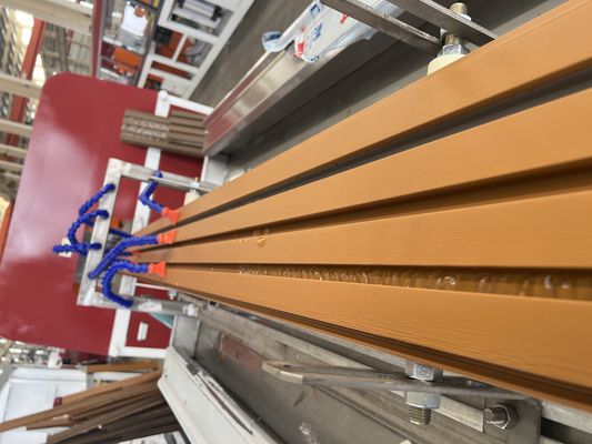 Macchine per pannelli in PVC a coestrusione ad alta produttività per la lavorazione a coestrusione