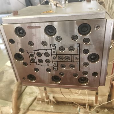 80 Serie UPVC Plastic Window Frame Mould per prodotti domestici