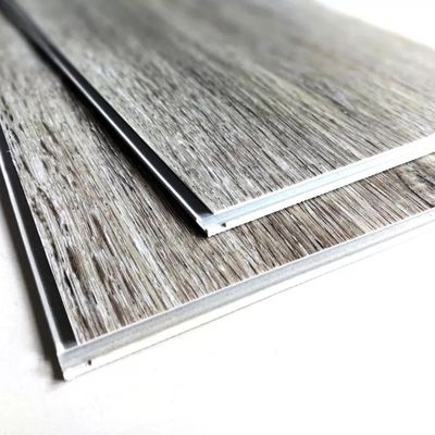 Linea di estrusione del pavimento SPC cinese con modalità di modellazione 3CR17 e stampo di estrusione