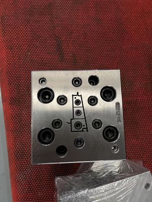 1 Stampo a cavità per copertura di porte in legno di plastica WPC e profilo per finestre UPVC