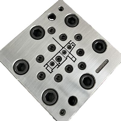 Profili per finestre in UPVC in argento per la modellazione di cornici per finestre