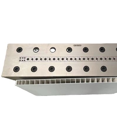 AutoCAD Progettato Formo di soffitto in PVC argento per la linea di produzione di pannelli di porta UPVC