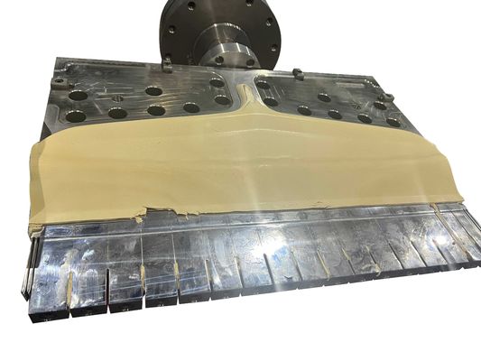 Calibratore di estrussione in plastica in PVC personalizzato con testa di stampaggio progettata in AutoCAD