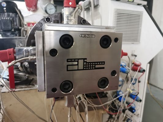Produttori di stampi per estrussione di profili di finestre in UPVC per finestre a profilo di dimensioni del cliente