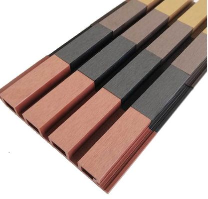 Stampo di estrussione WPC rivestimento murale in legno plastico composito