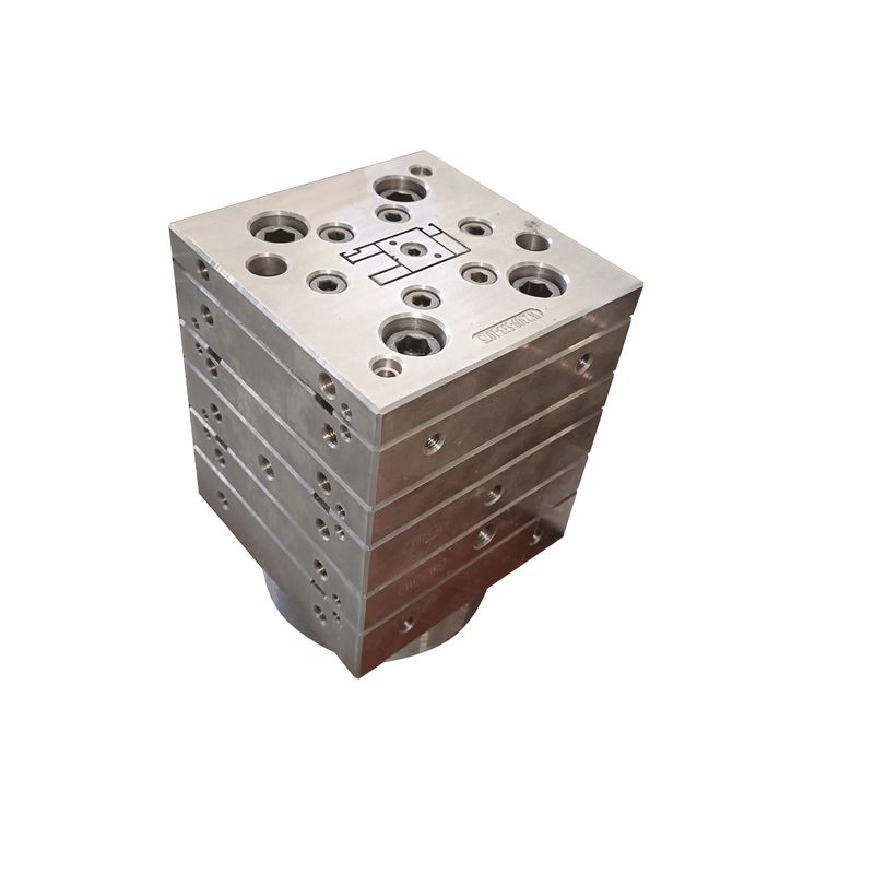 Stampo di estrusione per travi di pavimentazione in WPC di dimensioni personalizzate realizzato a Huangshi con materiale 3CR17